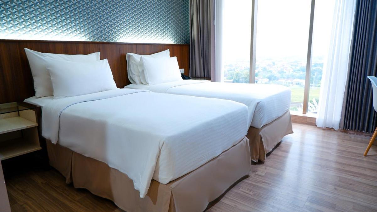 Hotel Ayola Sunrise Mojokerto Ngoại thất bức ảnh