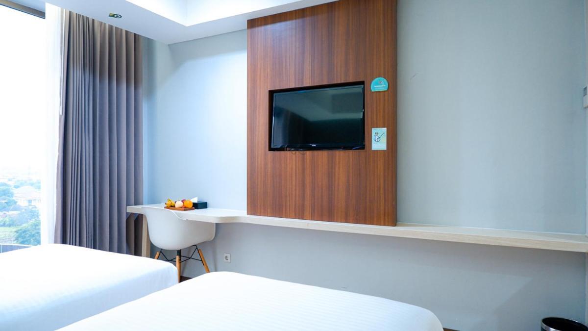 Hotel Ayola Sunrise Mojokerto Ngoại thất bức ảnh