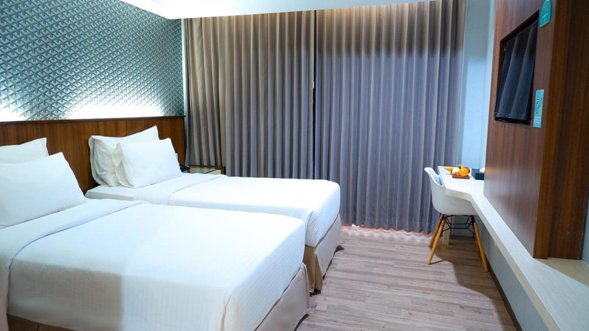 Hotel Ayola Sunrise Mojokerto Ngoại thất bức ảnh