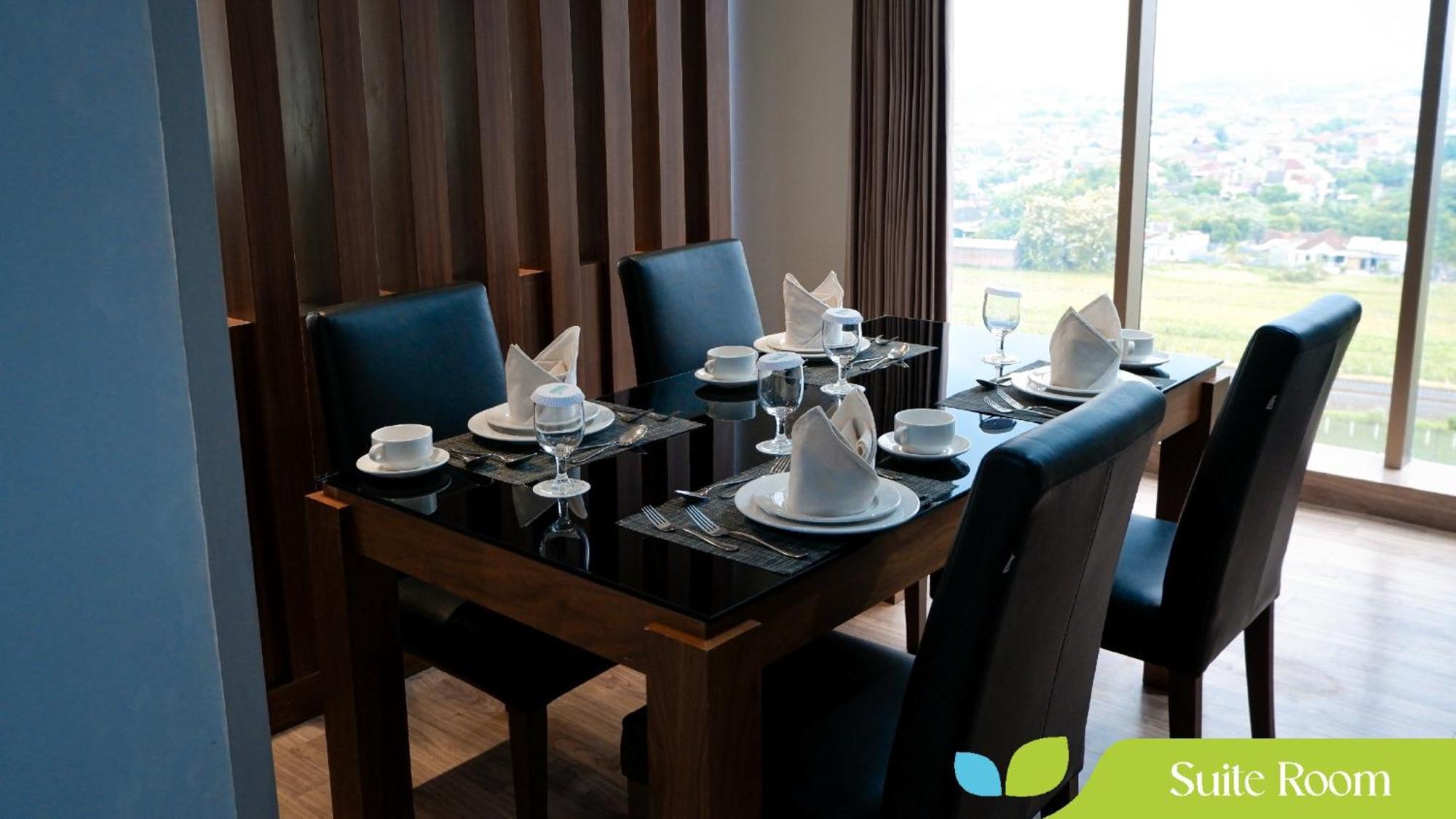 Hotel Ayola Sunrise Mojokerto Ngoại thất bức ảnh